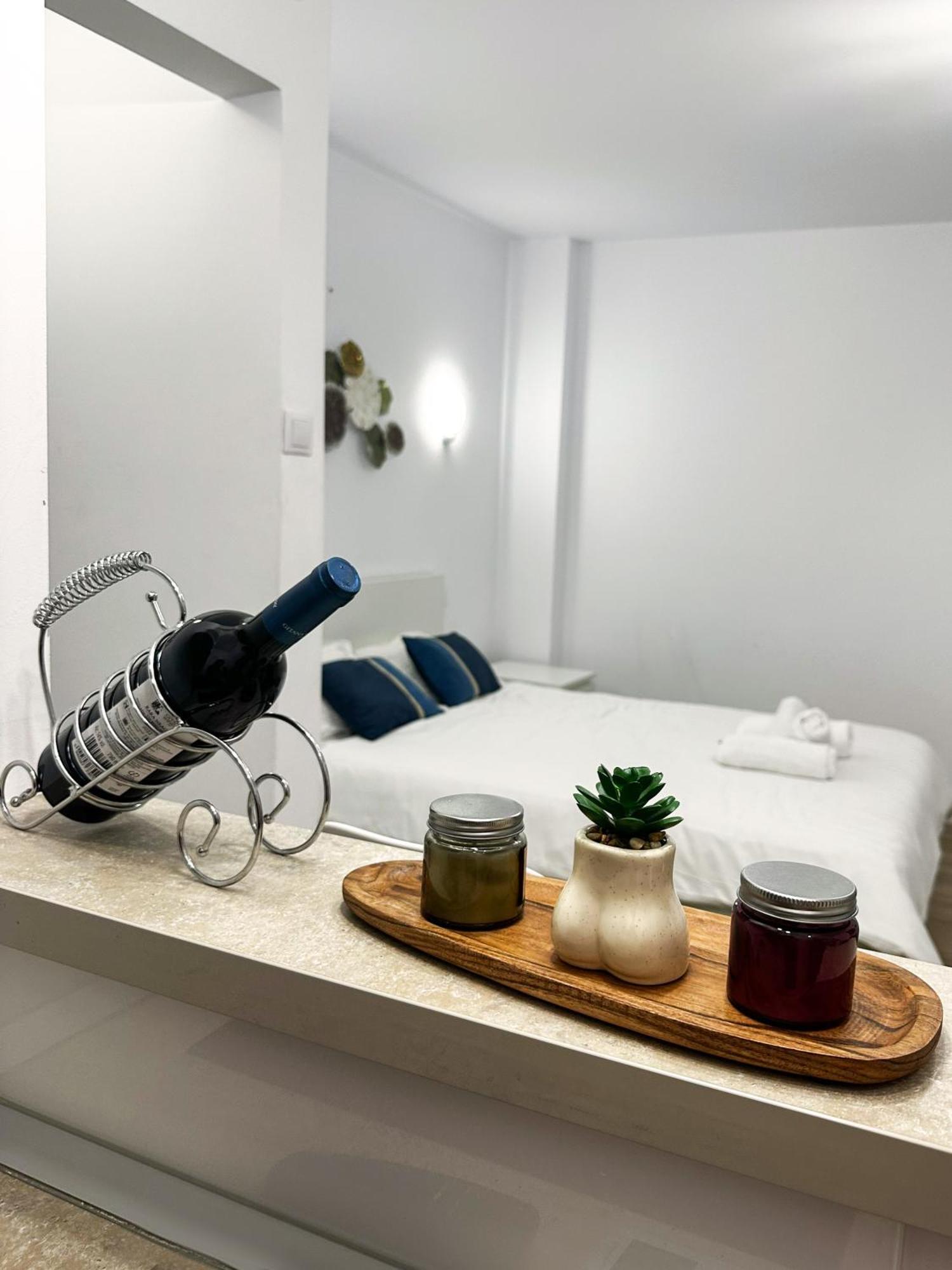 Superior One Bedroom Apartment Unirii Square بوخارست المظهر الخارجي الصورة